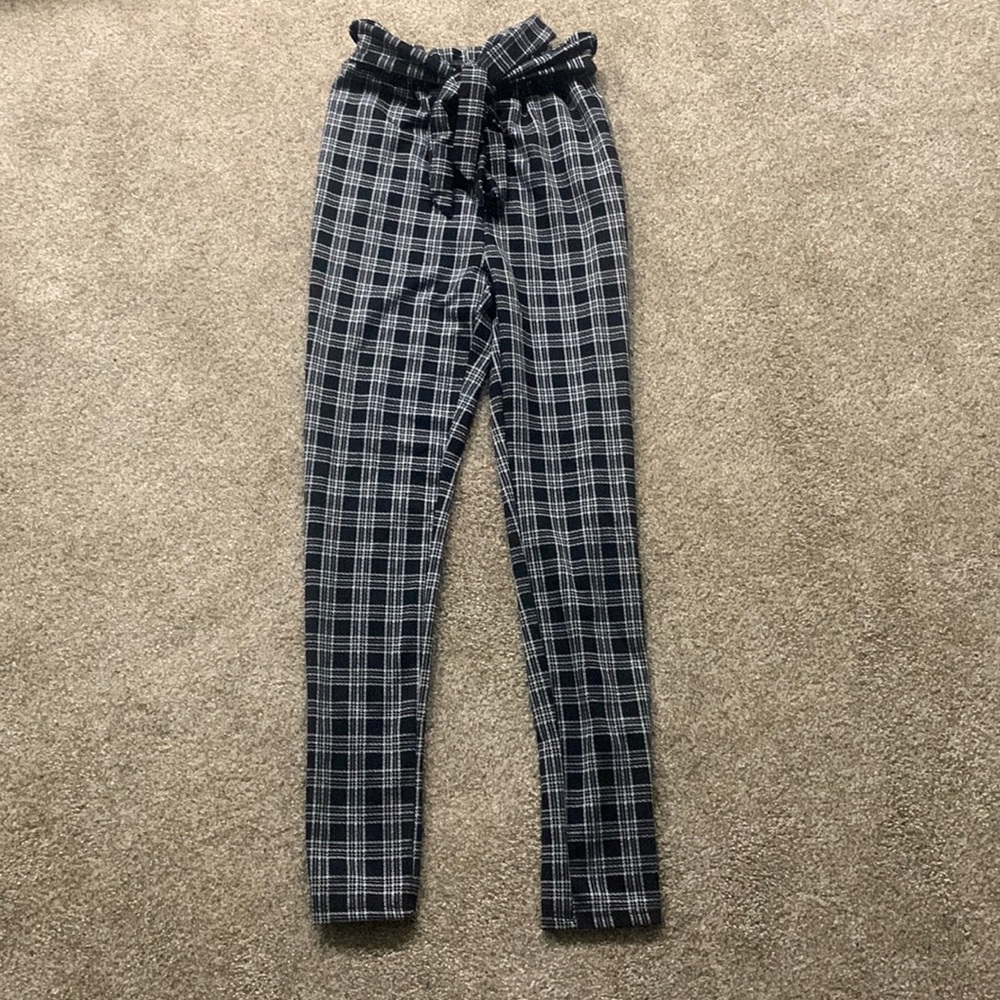 Women’s Plaid Paperbag Waist Belted Skinny Pant